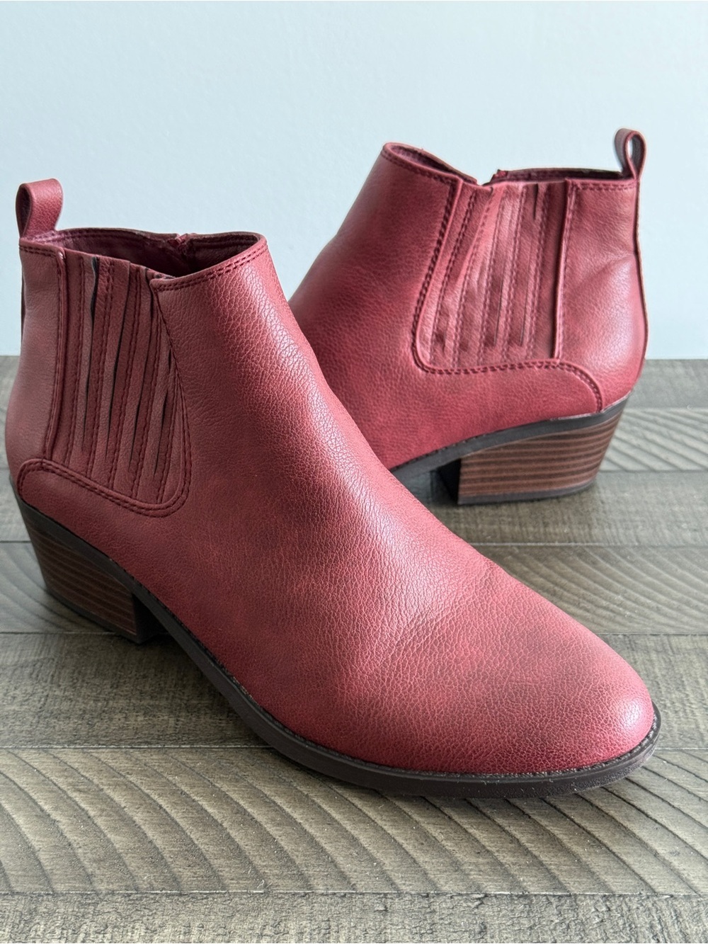 Kim Rogers Women's Burgundy Ankle Booties - Low Heel Chelsea Boots Size 8.5